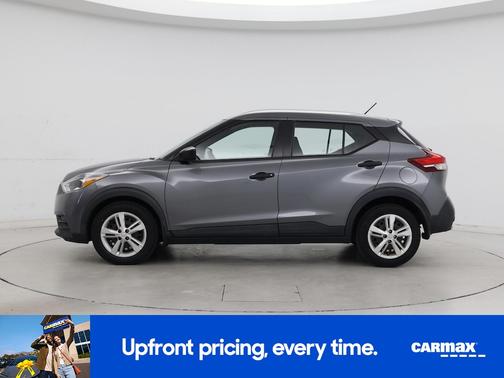 Gray 2019 Nissan Kicks S