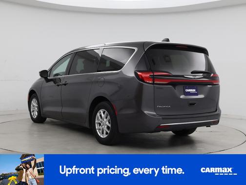 Gray 2023 Chrysler Pacifica Touring L
