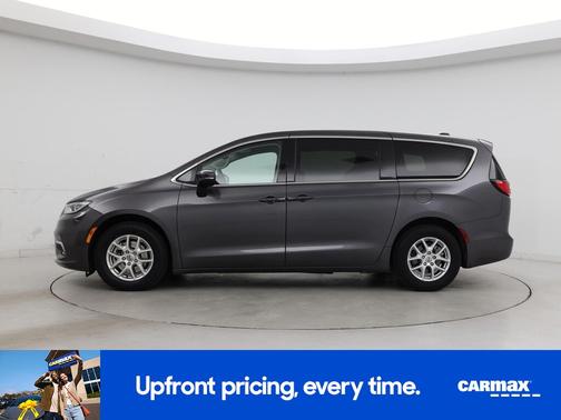 Gray 2023 Chrysler Pacifica Touring L