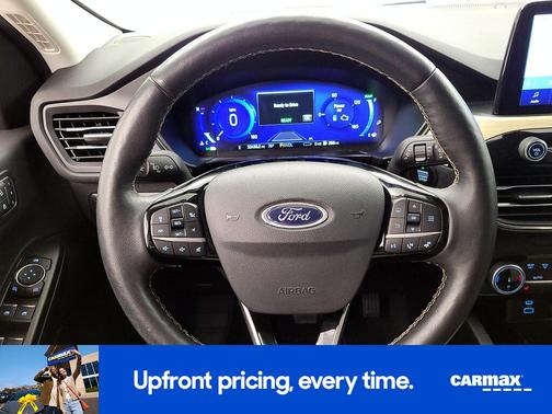 White 2022 Ford Escape PHEV Titanium