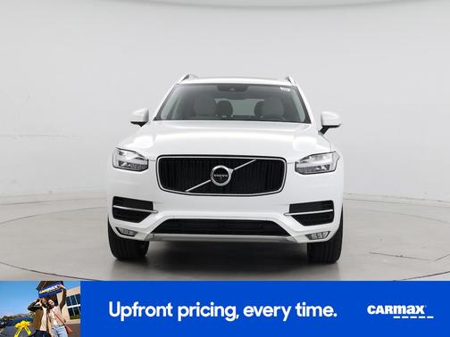 White 2017 Volvo XC90 T6 Momentum