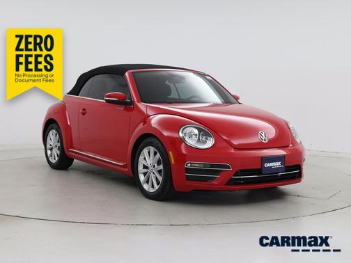 Red 2018 Volkswagen Beetle SE