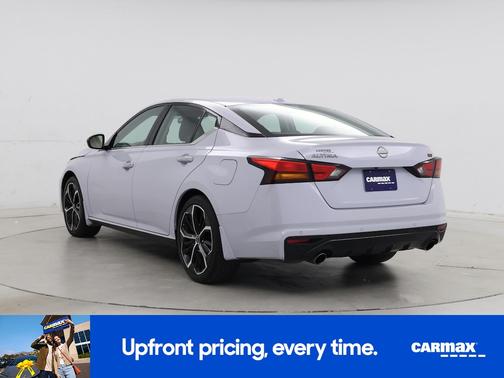 White 2025 Nissan Altima SR