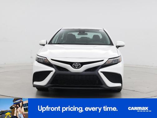 White 2022 Toyota Camry SE