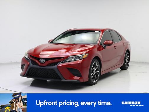Red 2019 Toyota Camry SE