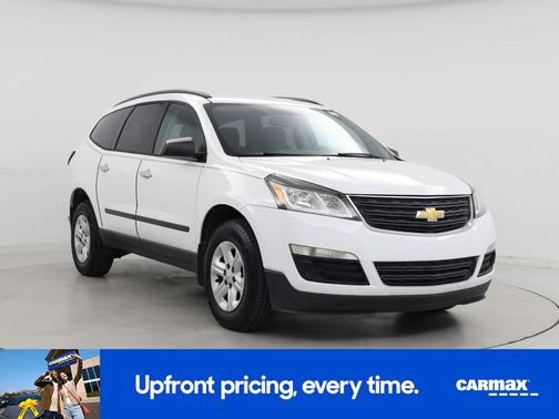 White 2016 Chevrolet Traverse LS
