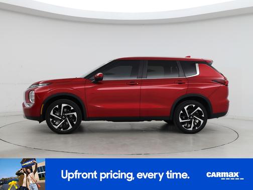 Red 2024 Mitsubishi Outlander SE