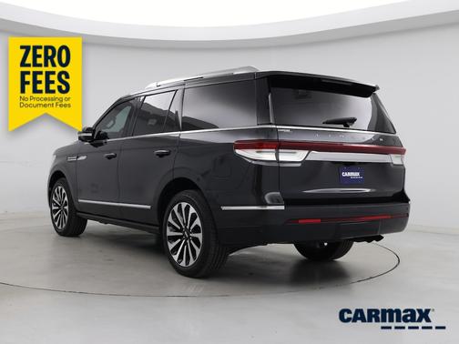 Gray 2023 Lincoln Navigator Reserve