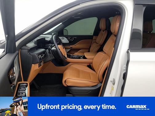 White 2025 Lincoln Aviator Black Label
