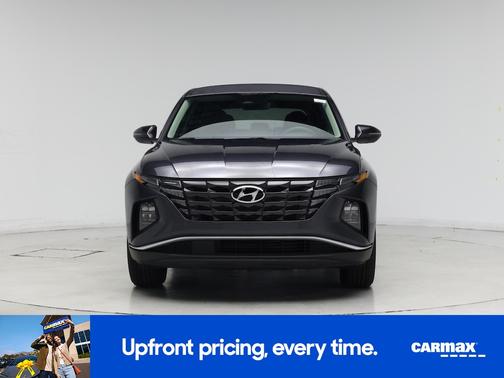 Black 2022 Hyundai TUCSON SE