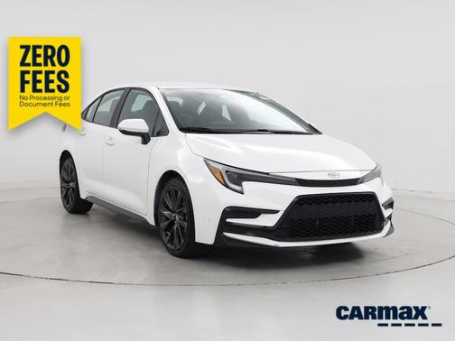 White 2024 Toyota Corolla SE