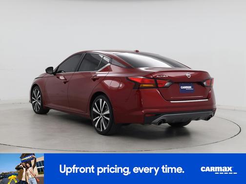 Red 2020 Nissan Altima SR