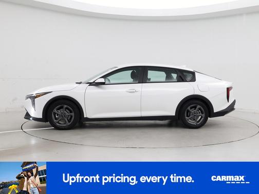 White 2025 Kia K4 LXS