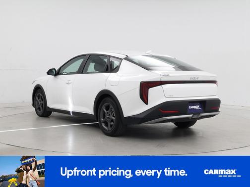 White 2025 Kia K4 LXS