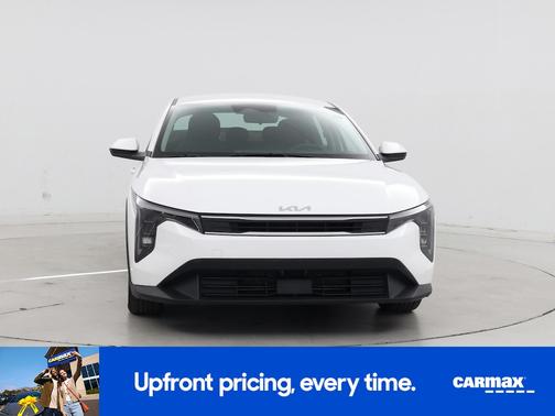 White 2025 Kia K4 LXS