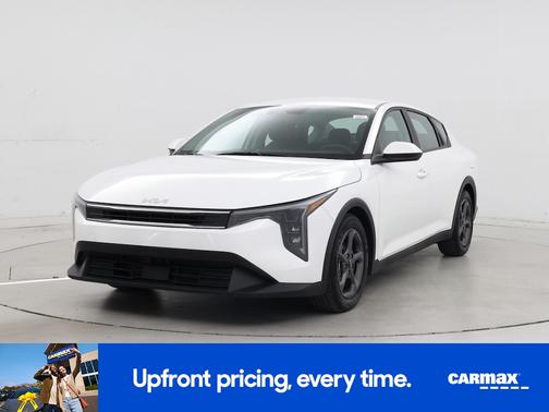 White 2025 Kia K4 LXS