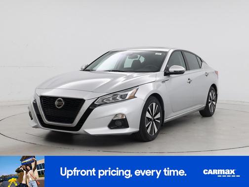 Silver 2021 Nissan Altima SL
