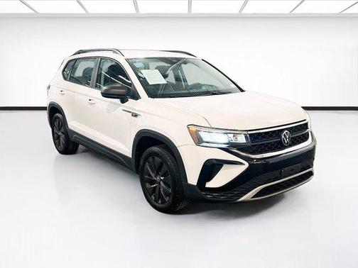White 2024 Volkswagen Taos 1.5T S