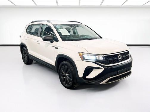 Pure White 2024 Volkswagen Taos 1.5T S