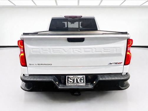 Summit White 2024 Chevrolet Silverado 1500 ZR2
