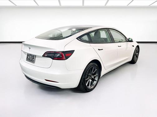 White 2023 Tesla Model 3 Standard Range