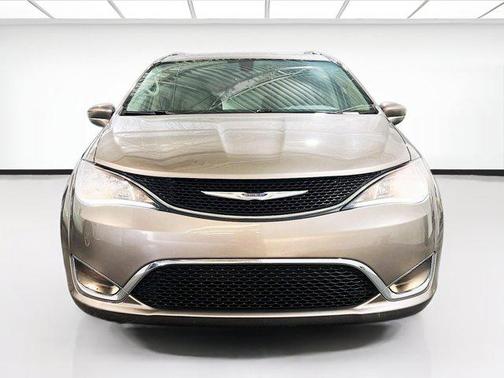 2018 Chrysler Pacifica Touring-L Plus