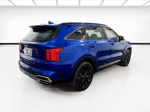 Sapphire Blue 2022 Kia Sorento SX