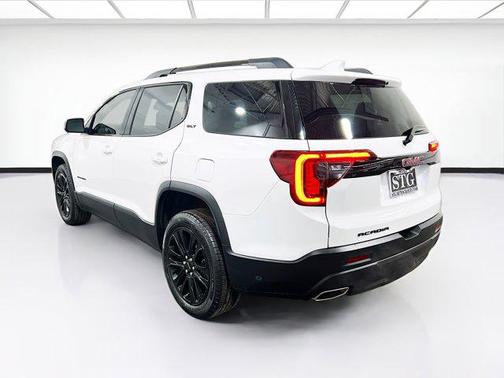 2023 GMC Acadia FWD SLT