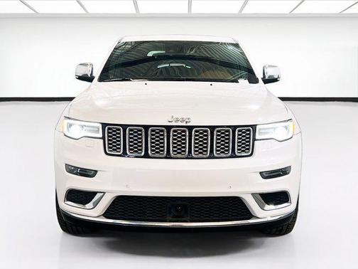 2020 Jeep Grand Cherokee Summit