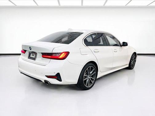 2020 BMW 330 330i