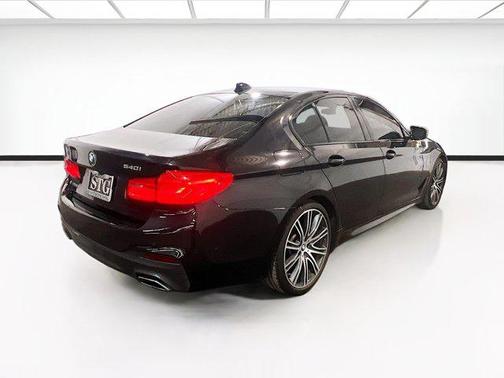 2019 BMW 540 540i
