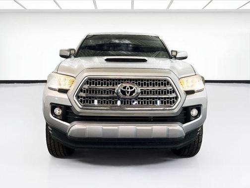 2016 Toyota Tacoma SR5