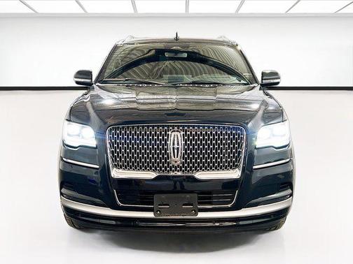 Black 2022 Lincoln Navigator Reserve
