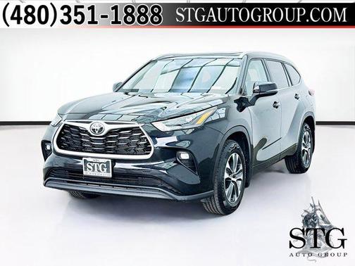 2023 Toyota Highlander XLE
