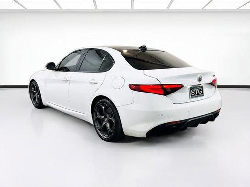 2019 Alfa Romeo Giulia Sport