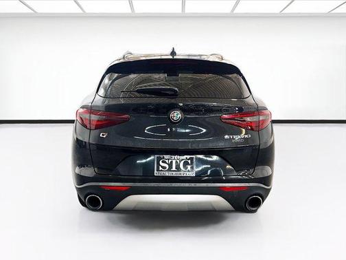 2018 Alfa Romeo Stelvio Sport