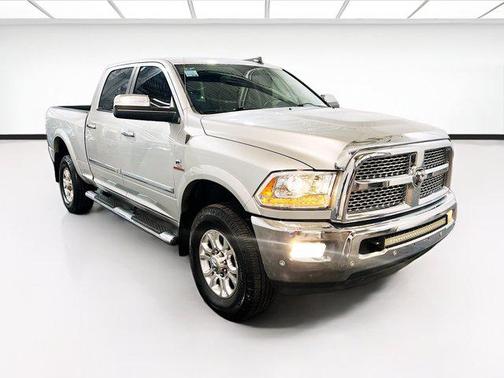 Bright Silver Metallic Clearcoat 2016 RAM 2500 Laramie