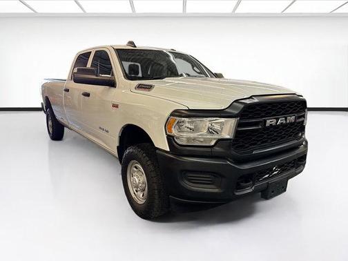 2022 RAM 2500 Tradesman Crew Cab 4x4 8' Box