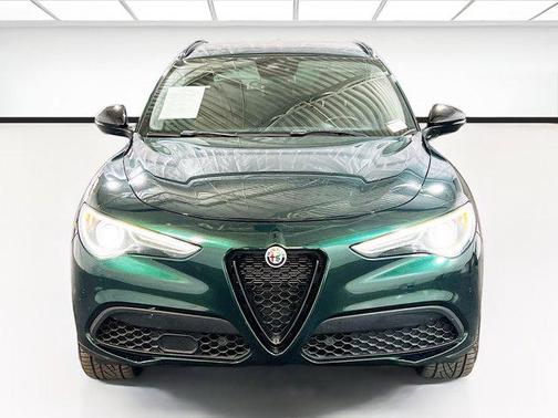 2021 Alfa Romeo Stelvio Base