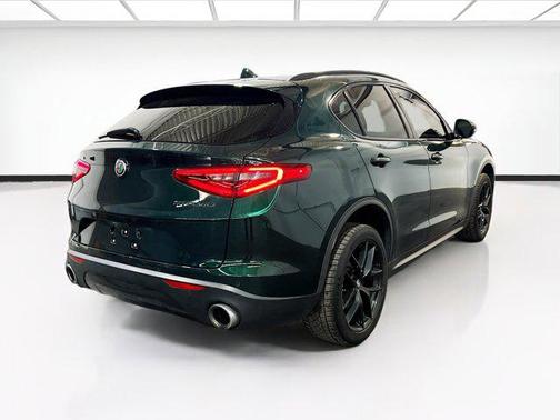 2021 Alfa Romeo Stelvio Base