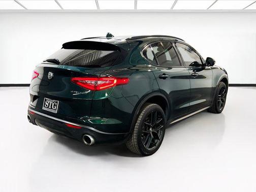 2021 Alfa Romeo Stelvio Base