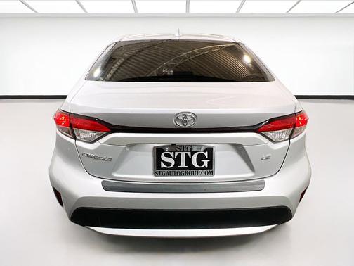 Silver 2022 Toyota Corolla LE