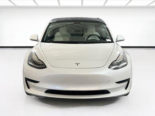 2020 Tesla Model 3 Standard Range