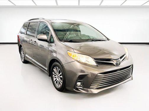 Predawn Gray Mica 2019 Toyota Sienna XLE Premium