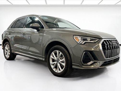 2023 Audi Q3 Premium 45 TFSI S line quattro Tiptronic