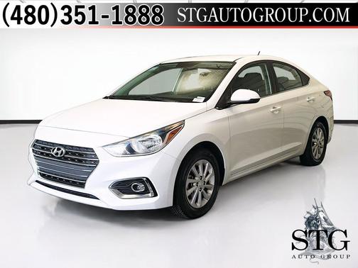 Frost White Pearl 2022 Hyundai Accent SEL