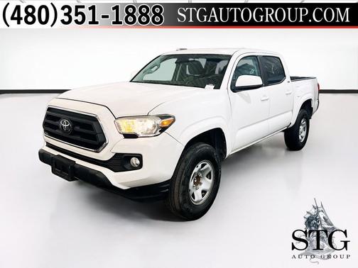 White 2023 Toyota Tacoma SR5