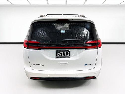 2022 Chrysler Pacifica Hybrid Limited
