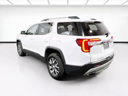 2023 GMC Acadia AWD SLT