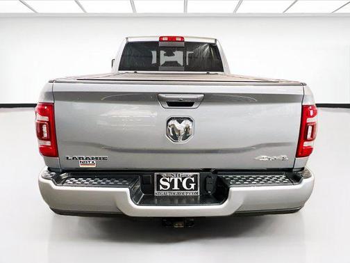Billet Silver Metallic Clearcoat 2023 RAM 2500 Laramie Crew Cab 4x4 6'4' Box